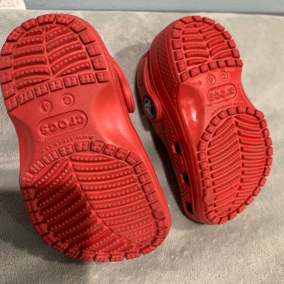 Red baby Crocs - Picture 5 of 6
